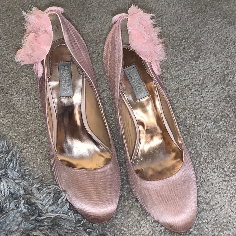 Badgley Mischka beautiful pink net shoes